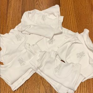 Six fruit of the loom men’s tank tops size small